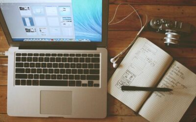 Màn hình code editor hiển thị file llms.txt định dạng Markdown